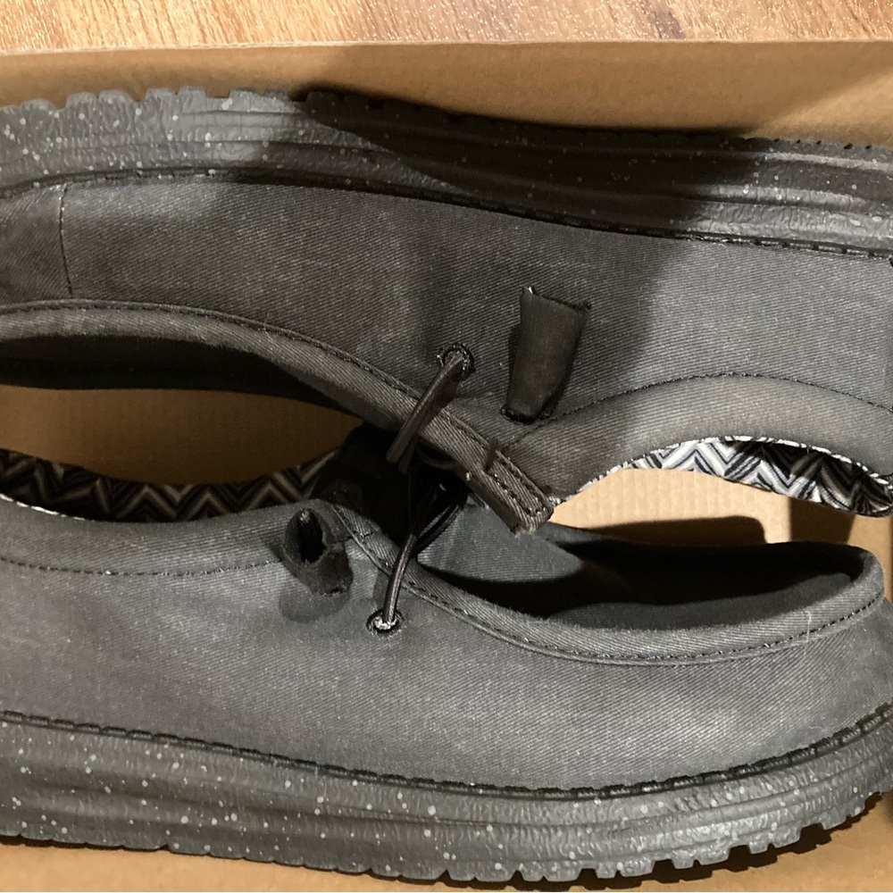 Hey Dude Wally Canvas Wide Black Slip-On Loafers Sturdy Rubber Sole Size Mens 10